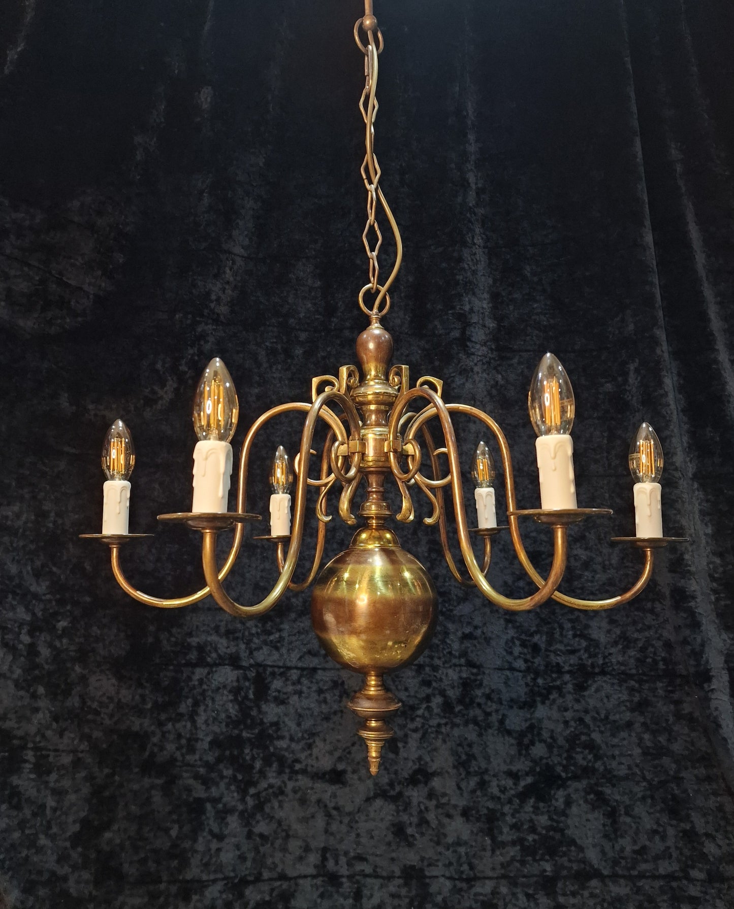 Classical Elegant Vintage 6 Arm Brass Flemish Chandelier Ceiling Light