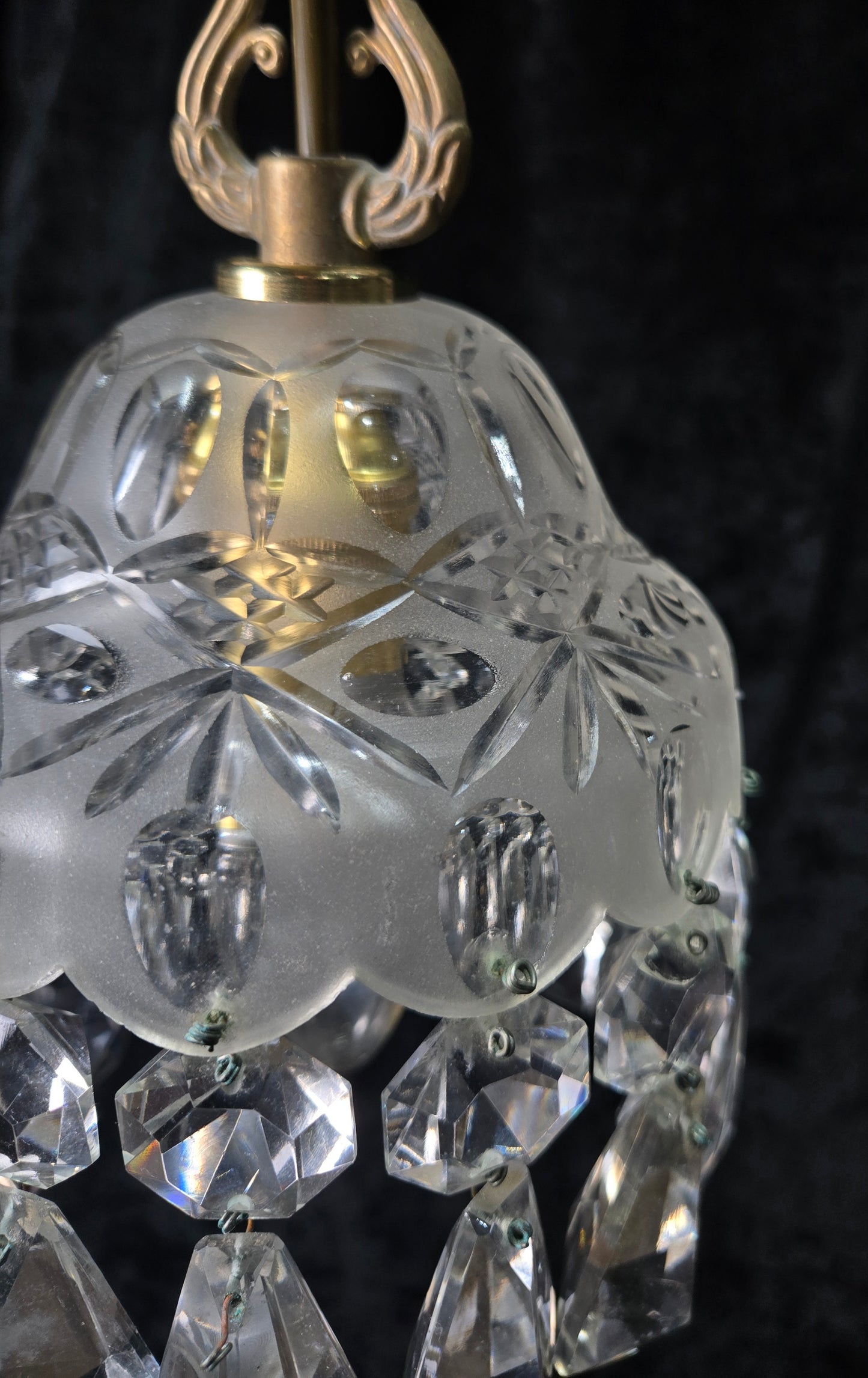 Stunning Petite Cut Glass Crystal Antique Shade Brass Pendant Light Chandelier