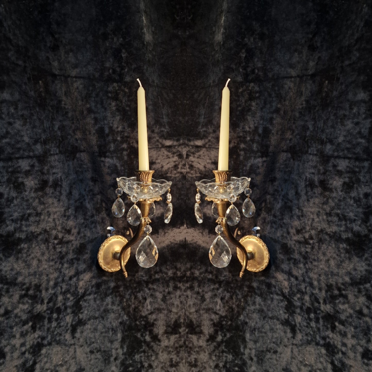 Elegant Pair Vintage Italian 1 Arm Crystal Brass Candle Wall Lights Sconces