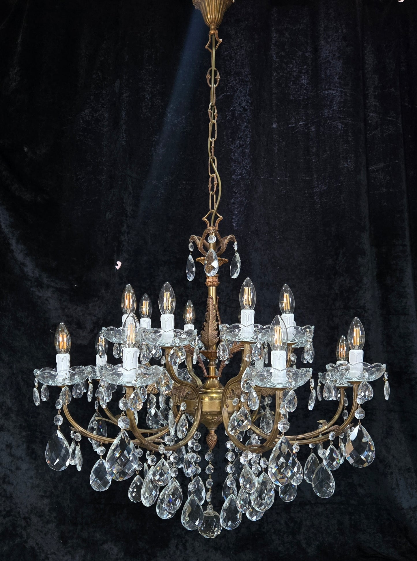 Fabulous Large Vintage Italian Heavy 8 Arm 16 Light Brass Crystal Chandelier
