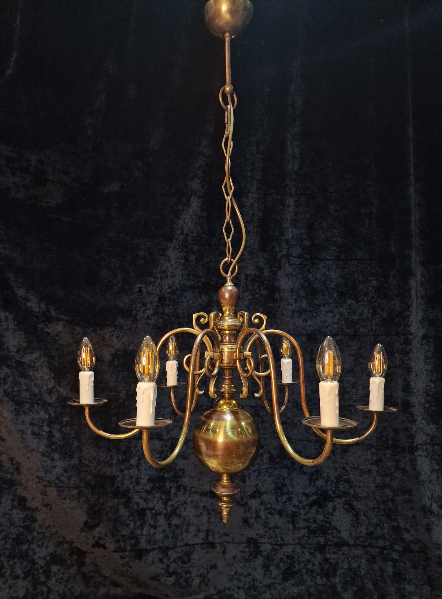 Classical Elegant Vintage 6 Arm Brass Flemish Chandelier Ceiling Light