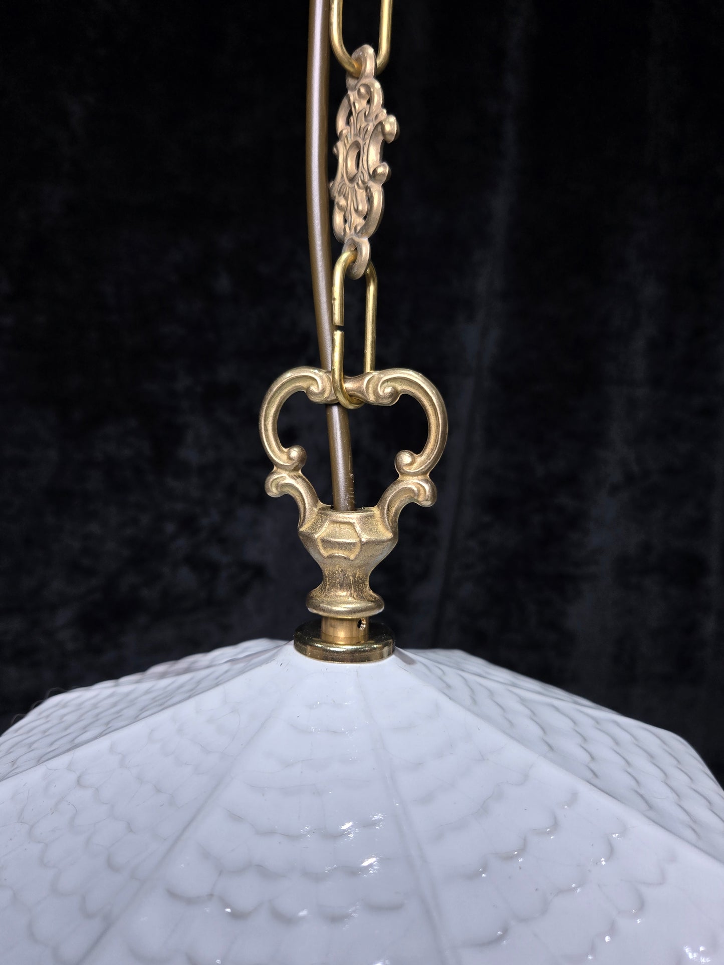 Unique Vintage White Ceramic Doves Hanging Lantern Ceiling LightUnique Vintage White Ceramic Doves Hanging Lantern Ceiling Light