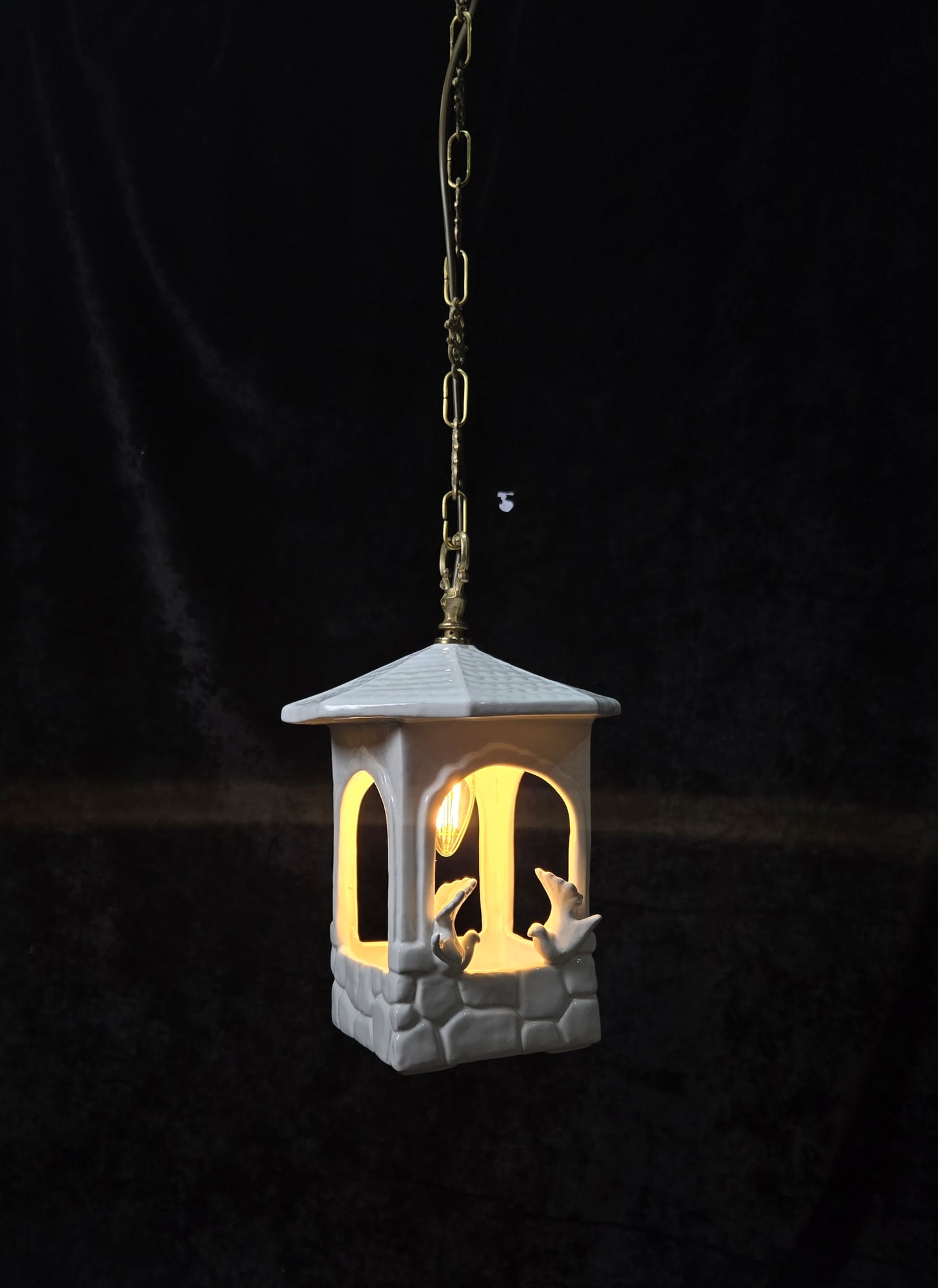 Unique Vintage White Ceramic Doves Hanging Lantern Ceiling LightUnique Vintage White Ceramic Doves Hanging Lantern Ceiling Light