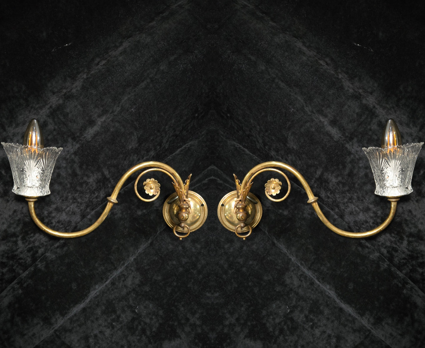 Classical Pair Antique Victorian 1 Arm Brass Swivel Gas to Electric Wall Lights