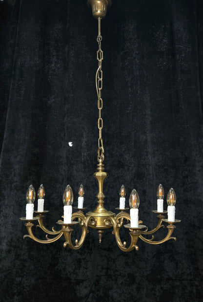 Traditional Heavy Vintage Dutch 8 Arm Brass Gothic Style Chandelier Light