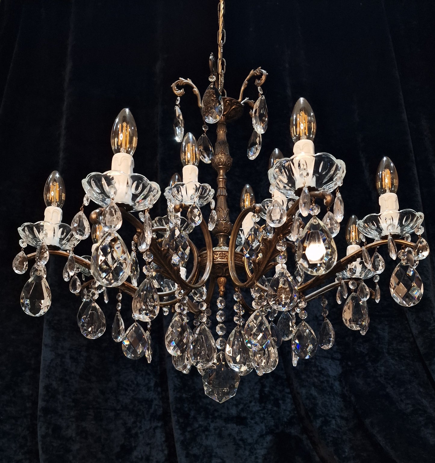 Fabulous Vintage Italian 8 Arm 12 Light 2 Tier Crystal Brass Leaf Chandelier