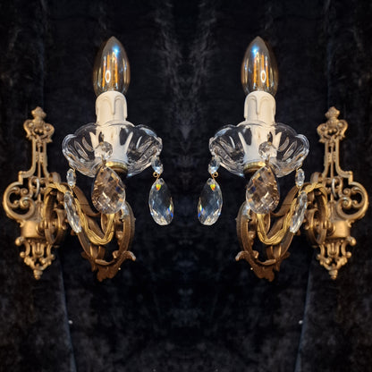 Elegant Pair Vintage Italian Brass and Glass Crystal 1 Arm Sconces Wall Lights