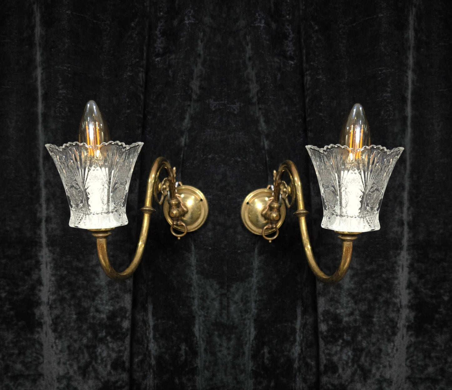 Classical Pair Antique Victorian 1 Arm Brass Swivel Gas to Electric Wall Lights