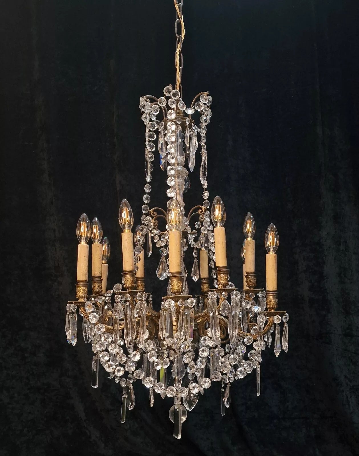 Exquisite Large Heavy 12 Arm Antique French 1900s Crystal Solid Brass Chandelier