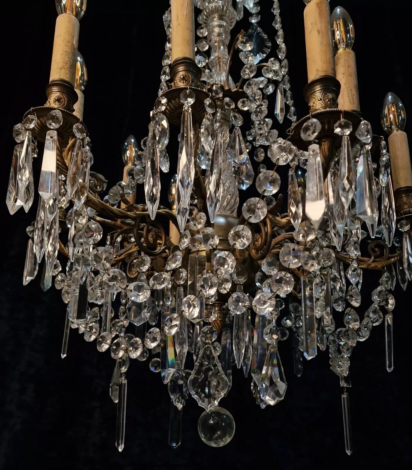 Exquisite Large Heavy 12 Arm Antique French 1900s Crystal Solid Brass Chandelier