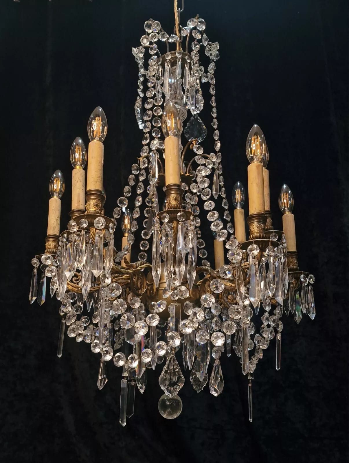 Exquisite Large Heavy 12 Arm Antique French 1900s Crystal Solid Brass Chandelier