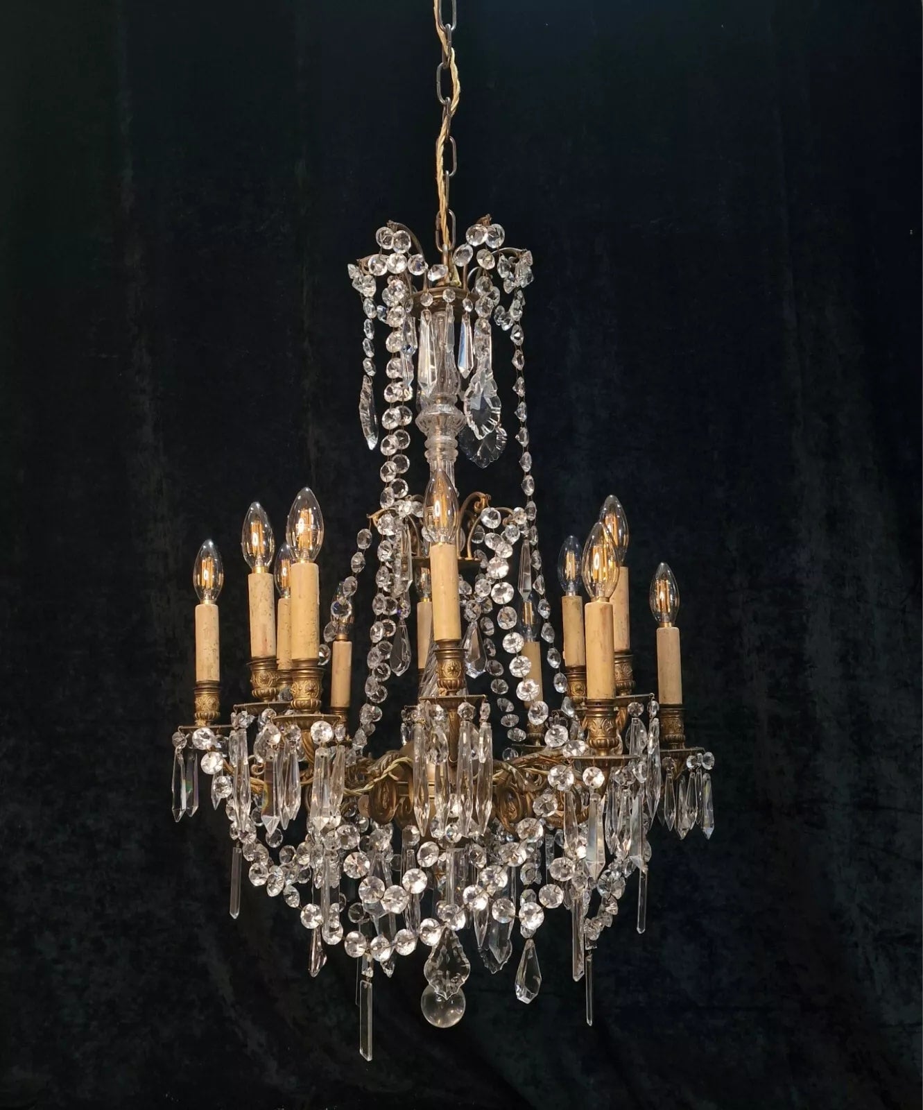 Exquisite Large Heavy 12 Arm Antique French 1900s Crystal Solid Brass Chandelier